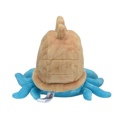 Omastar Fit Plush fra Pokemon Center Japan, sett bakfra