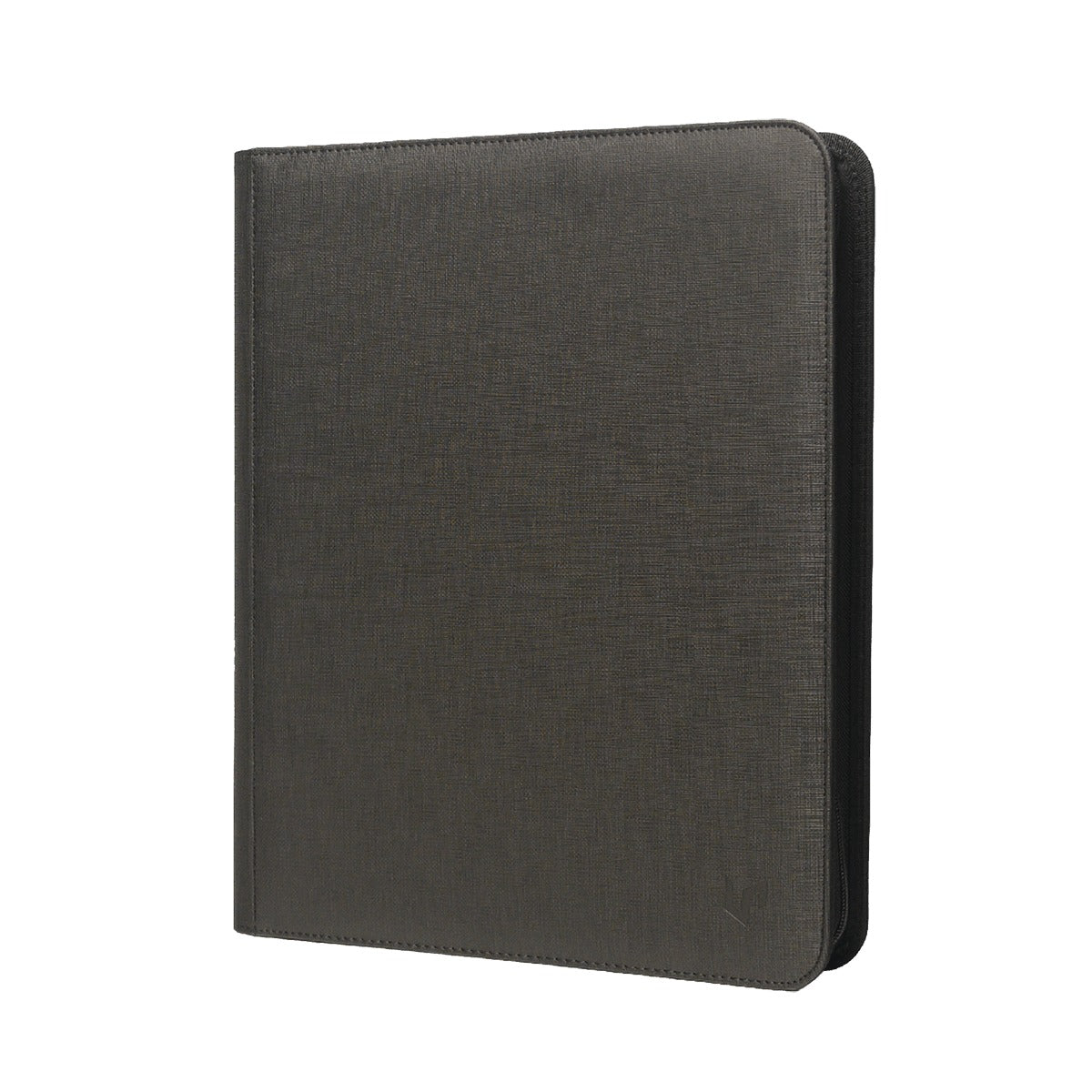 Ultra Pro 9-Pocket Toploader Zippered Premium PRO-Binder i mørkegrått kunstskinn, lukket og sett skrått forfra
