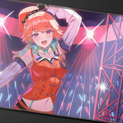 Ultra Pro Stitched Playmat hololive - skråstilt nærbilde av Kiara-motivet