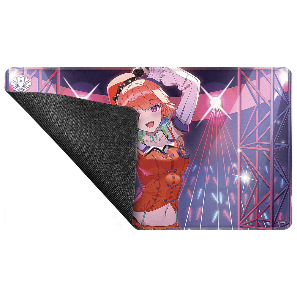 Ultra Pro Stitched Playmat hololive - hjørnet brettet opp og viser sklisikker gummibakside
