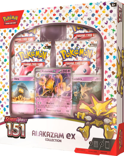 Alakazam ex-boksen skrått fra høyre med Abra, Kadabra og Alakazam ex bak vinduet