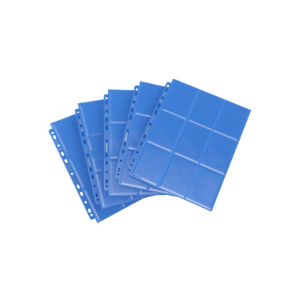 Gamegenic Sideloading 18-Pocket Pages i blått, flere ark vist vifteformet med 11-hulls rygg