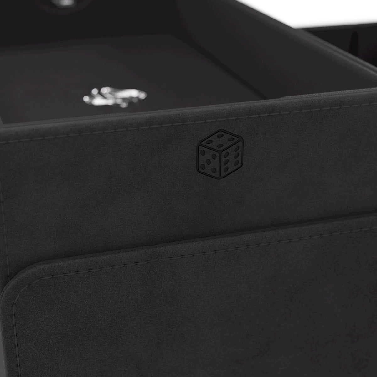 Gamegenic Games' Lair 600+ Convertible
