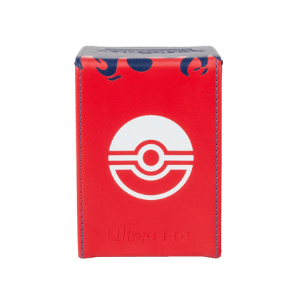 Baksiden av Mega Charizard X-boksen i rødt kunstskinn med Poke Ball-symbol og Ultra Pro-logo