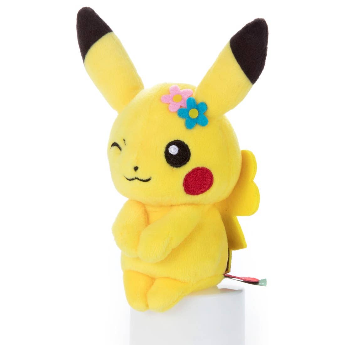 Pokemon Takara Tomy Chokkori-San Pikachu (Female Form) Plush