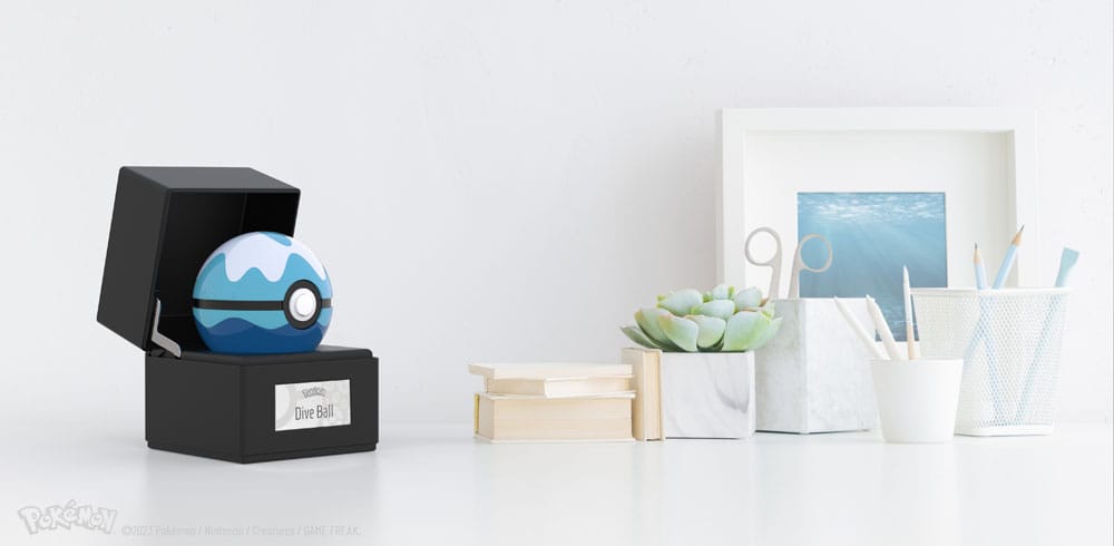 Pokemon Diecast Replica Dive Ball